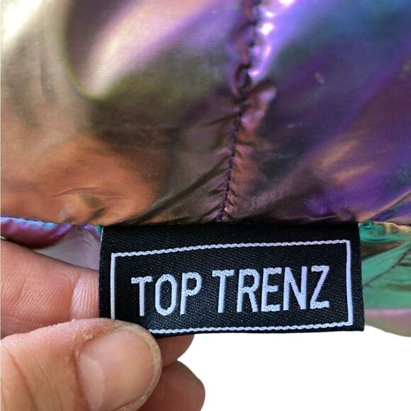 Large Metallic Puffer Tote Weekender w/ Decorative purple Straps - Picture 11 of 16